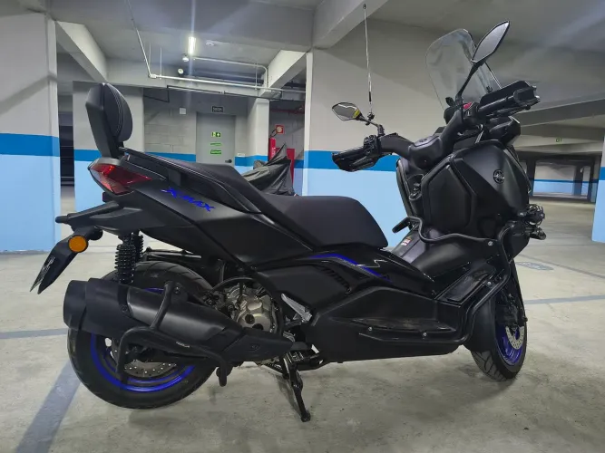 Xmax 300