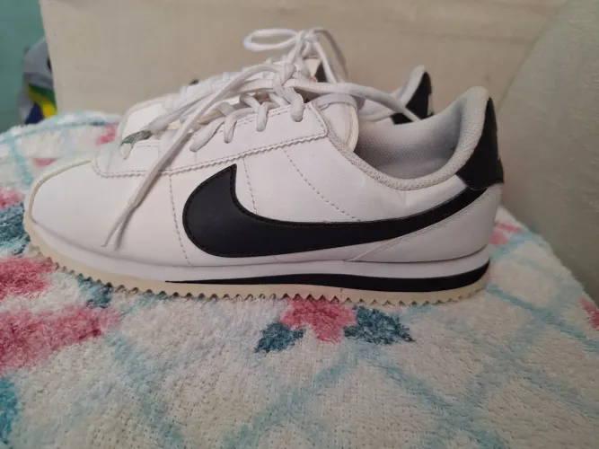 Nike cortez num 35 23.5 cm importado da Europa 