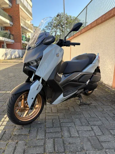 Nova Xmax 300cc - 2026/26 - Impecável