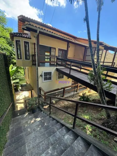 Casa com 4 quartos à venda por R$ 850.000 - Badu - Niterói/RJ