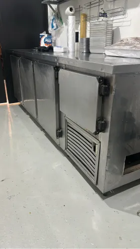 Geladeira industrial de inox