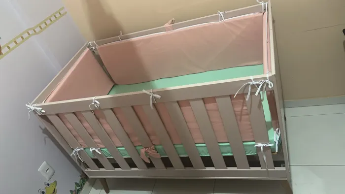 Berço Infantil completo! Lindo.