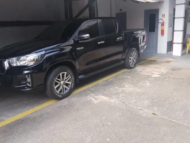 Toyota Hilux CD SRV 4X4 2.8 TDI Diesel Aut. 2020