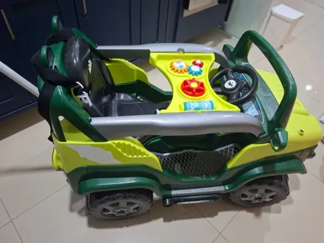 Carro Grande de Passeio Pedal Infantil Diipi Calesita 2em1 Cor Verde-escuro