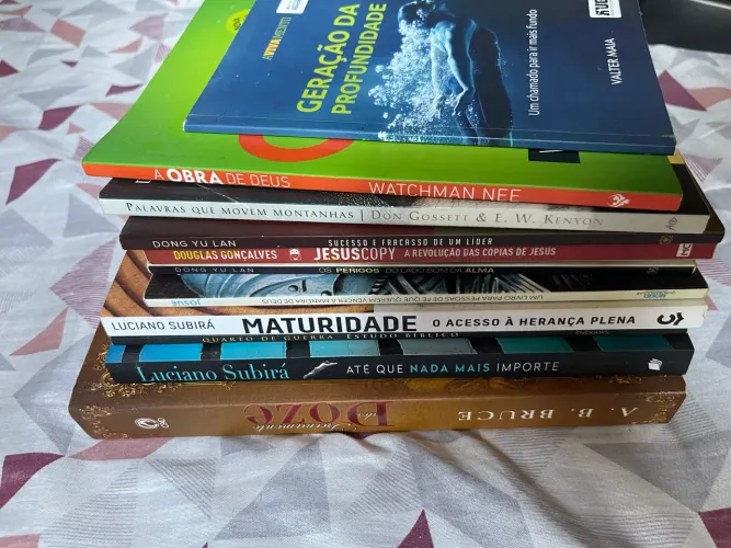 Vendo livros