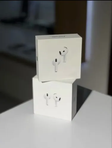 Fone AirPod 4 sem cancelamento de ruído