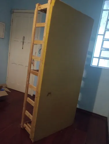 Estrutura de Cama Box Solteiro em Madeira - Ideal para Reforma