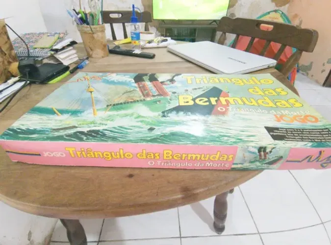 Jogos incompletos - Triângulo das Bermudas (NIG) e Aventuras no Reino Encantado