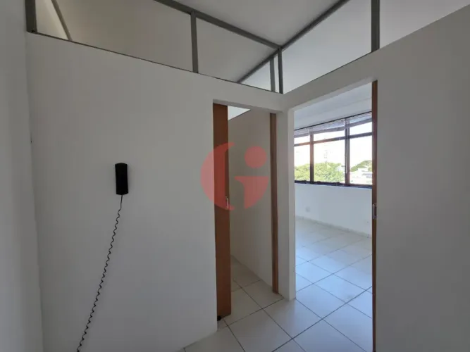 Sala comercial no condomínio Espaço Aquarius para venda com 1 banheiro e 1 vaga de garagem