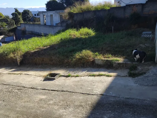 LOTE EM CONDOMÍNIO