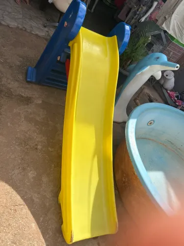 Piscina + golfinho + escorregador 