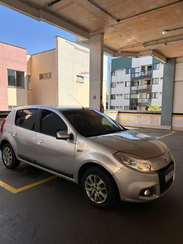 Renault Sandero Privilège Hi-flex 1.6 8V 5P 2012
