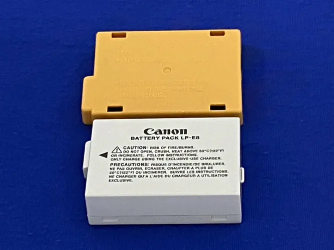 Bateria Canon LP-E8 (Original) para Câmeras Canon T5i, T4i, T3i, T2i