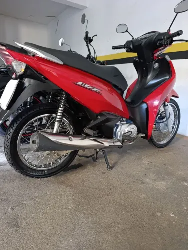 Vende biz semi nova 2023