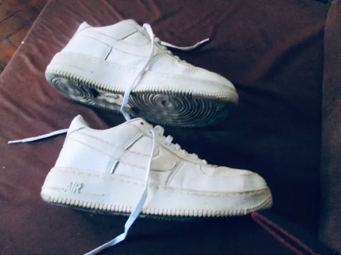 Tênis Nike Air Force. ?36