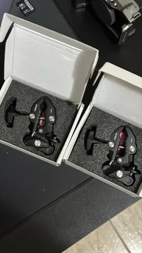 2 garras Ulanzi - R094