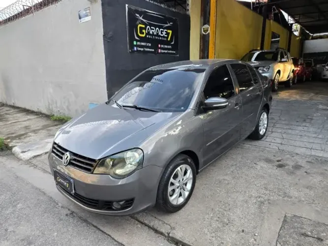 Volkswagen Polo Sedan 1.6 MI Total Flex 8V 4P 2012