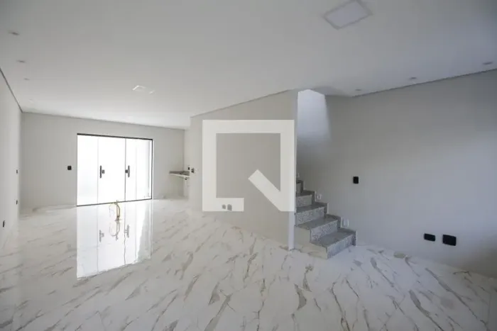 Casa à Venda - Vila Carrão, 3 Quartos, 130 m2