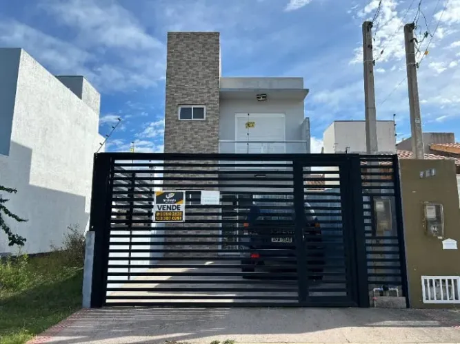 Sobrado no Laranjal com 124m², 1 suíte, piscina, área gourmet, hidromassagem, closet e aqu