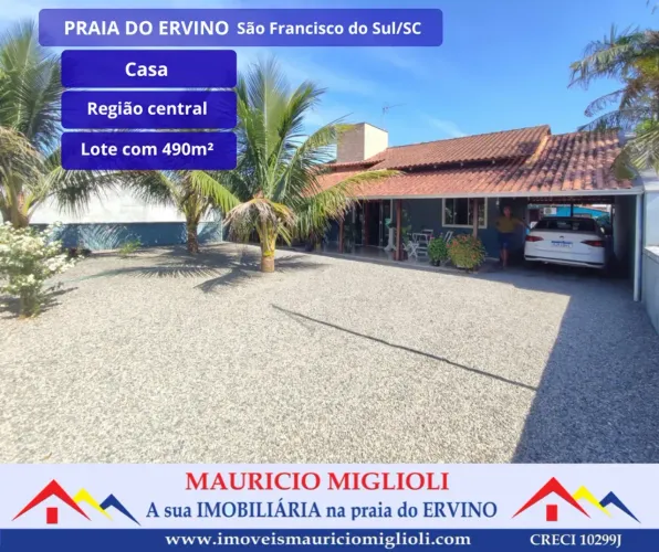 Casa na Região central na Praia do Ervino