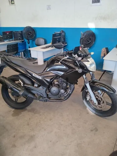 Yamaha fazer 2014 250cc Vitória motors