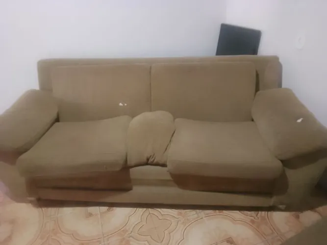 Sofá usado em bom estado 