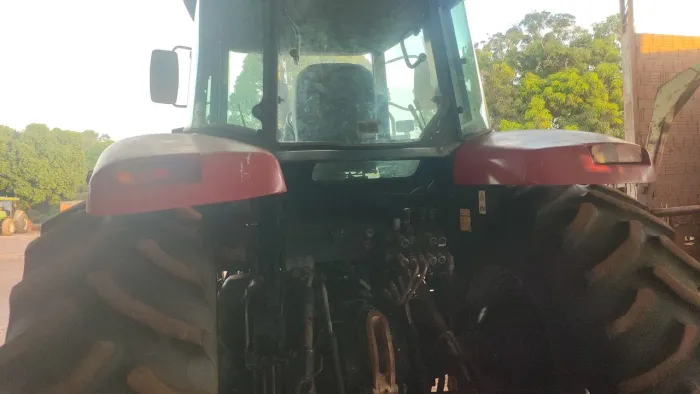 Trator massey 680