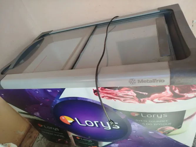 Freezer horizontal metal frio
