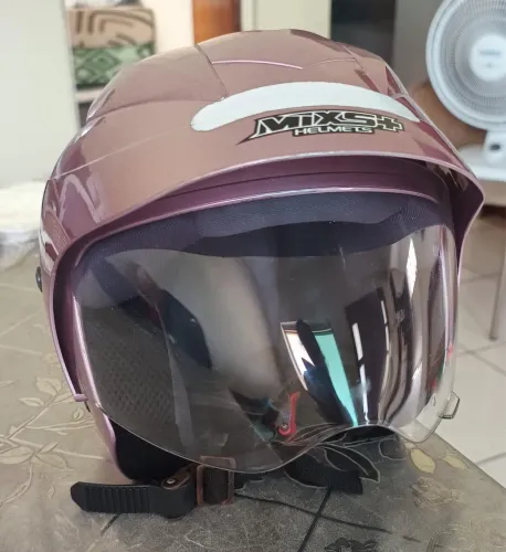 Capacete rosa