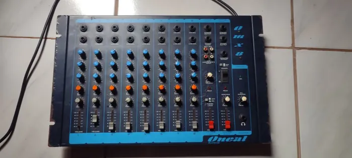 Mesa de Som Oneal OMX 8 Canais Funcionando Perfeitamente