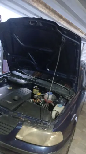 Volkswagen Gol Geração III Power 1.0 MI 16V Gasolina Mec. 4P 2002