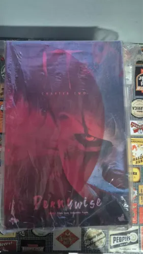 Hot toys Pennywise