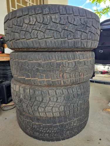 Pirelli Scorpion 205/60 R15
