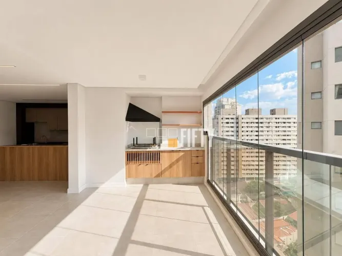 Apartamento novo para locação com 110m², 3 suítes, varanda com churrasqueira e 2 vagas fix