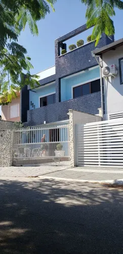 Casa geminada na Cachoeira do Bom Jesus