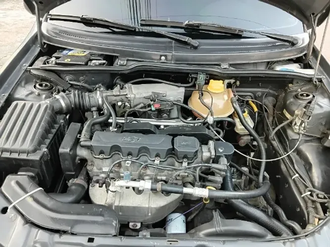 Chevrolet Corsa Sedan Super Milenium 1.0 MPFI 16V 2001