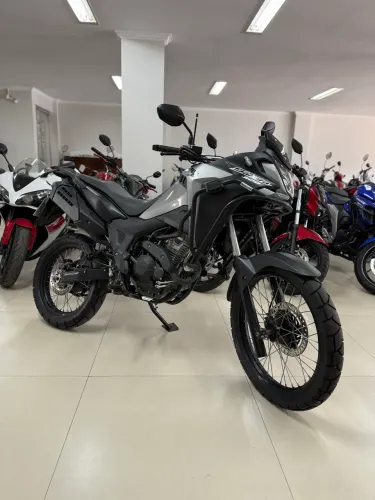 Sahara 300 2024 semi nova apenas 18970 km