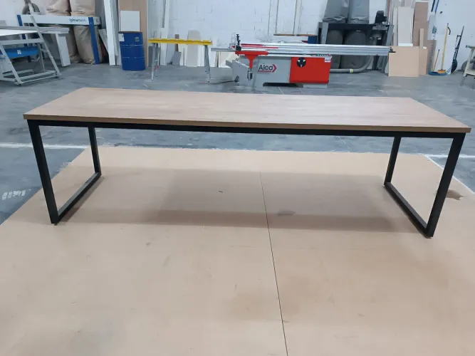 Mesa estilo industrial