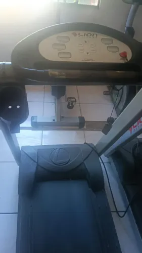 Equipamentos de musculação 