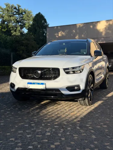 Volvo XC40 XC 40 T-5 Híbrido R-design 1.5 262cv FWD 2021
