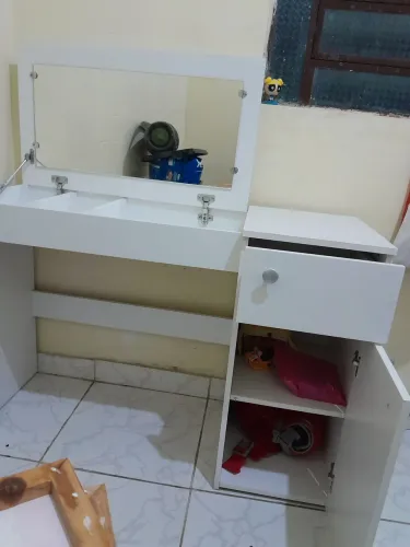Penteadeira com espelho