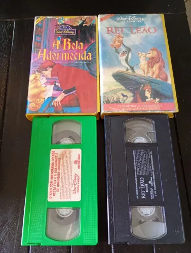 Fita VHS Rei Leão / A Bela Adormecida