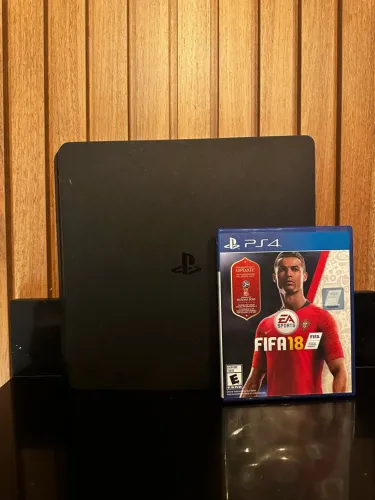 ps4 slim 1T usado e em boas condições
