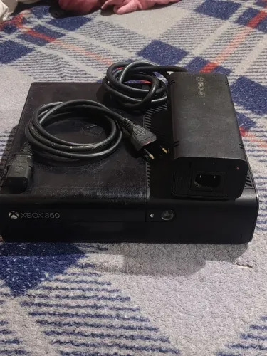 Xbox 360 250GB Com Desbloqueio RGH