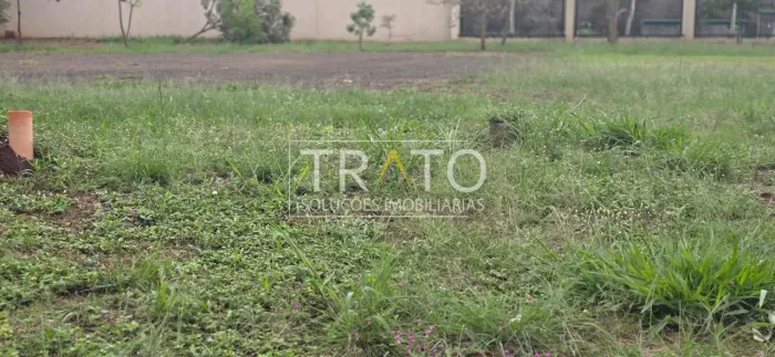 Terreno à venda no Condomínio Residencial das Acácias, em Paulínia
