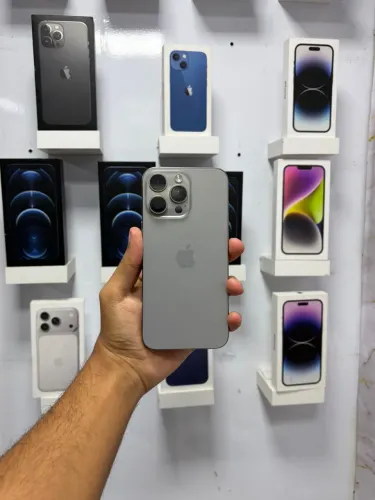 iPhone 15 Pro - 128GB ( Natural )