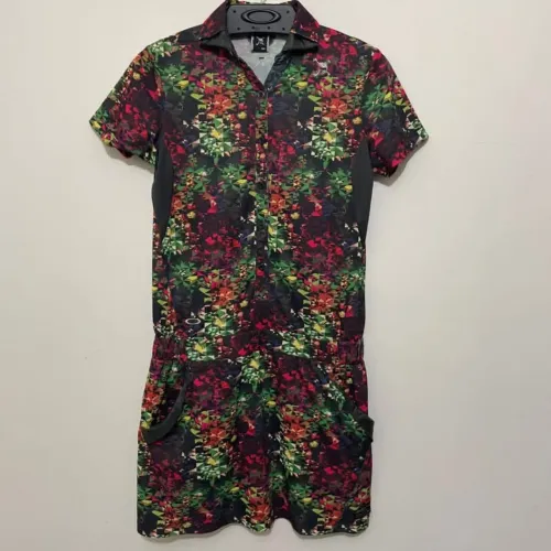 Vestido oakley novo