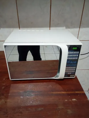 Microondas Midea 30 litros espelhado