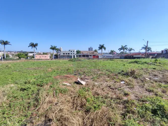 Terreno de esquina com 960m² para venda e locação - República