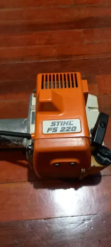 Roçadeira stihl 220 profissional
